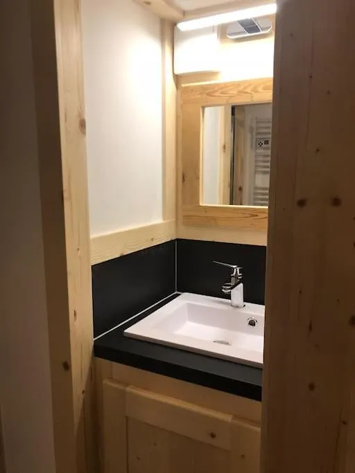 Studio A La Montagne 弗吕梅 0*,