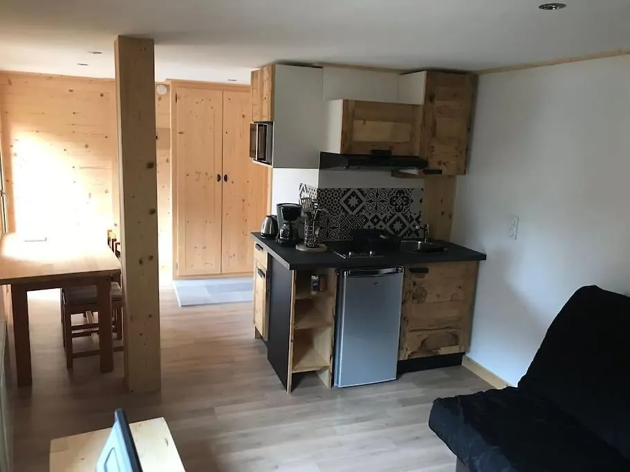 Studio A La Montagne 弗吕梅 0*,  法国